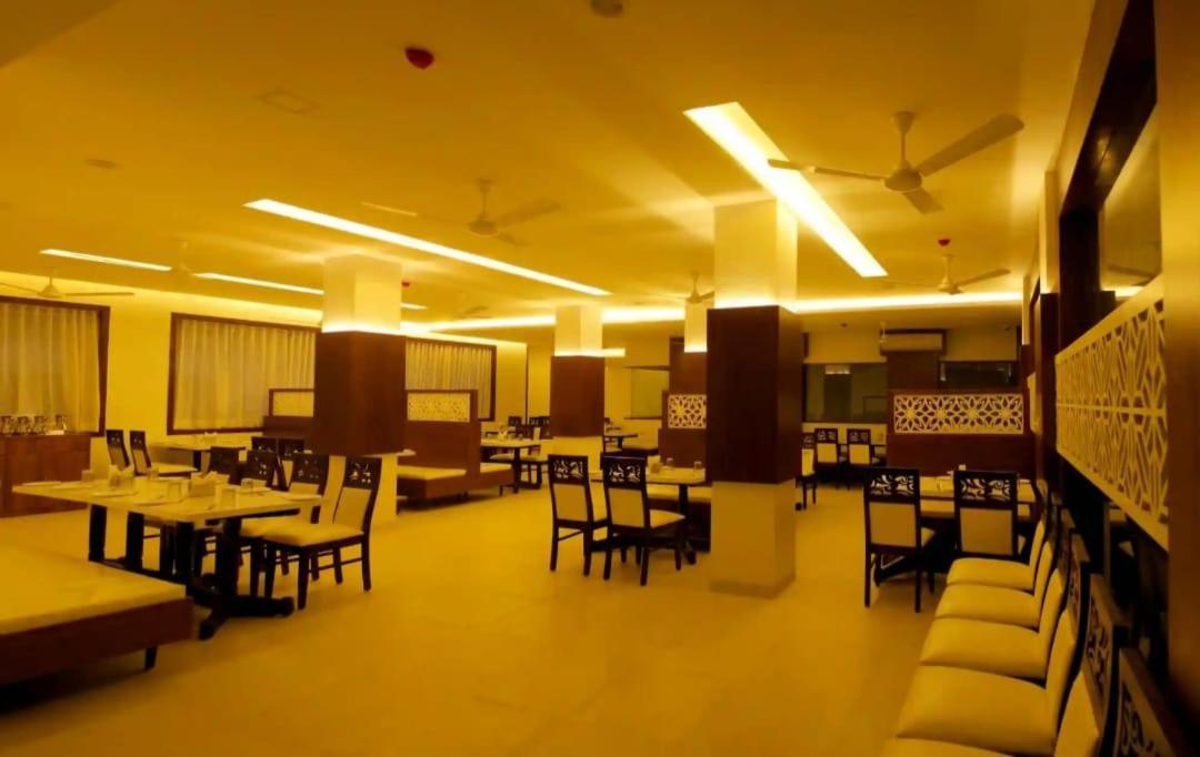 Hotel Raviraj, Chhatrapati Sambhaji Nagar Aurangābād Exterior foto