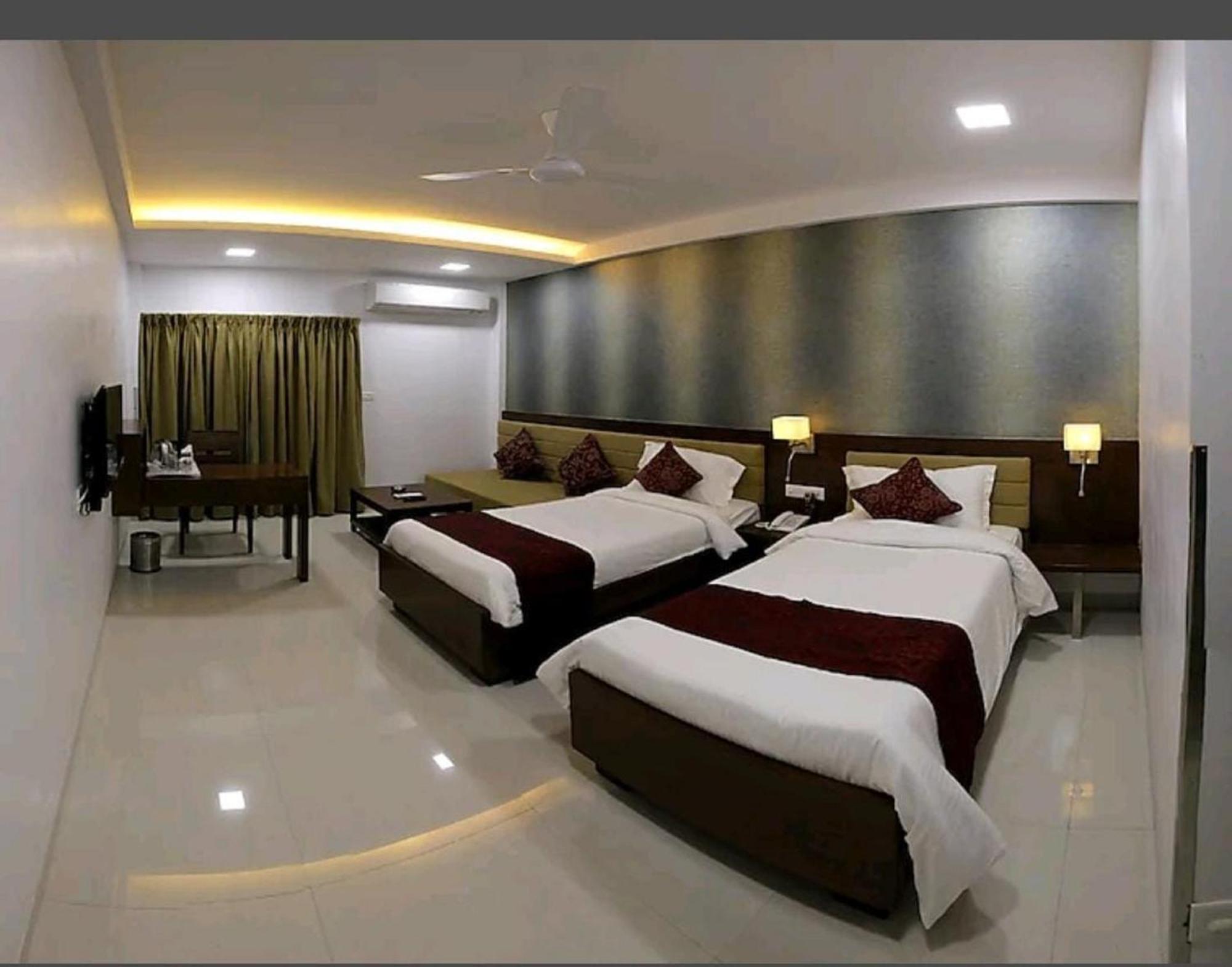 Hotel Raviraj, Chhatrapati Sambhaji Nagar Aurangābād Exterior foto